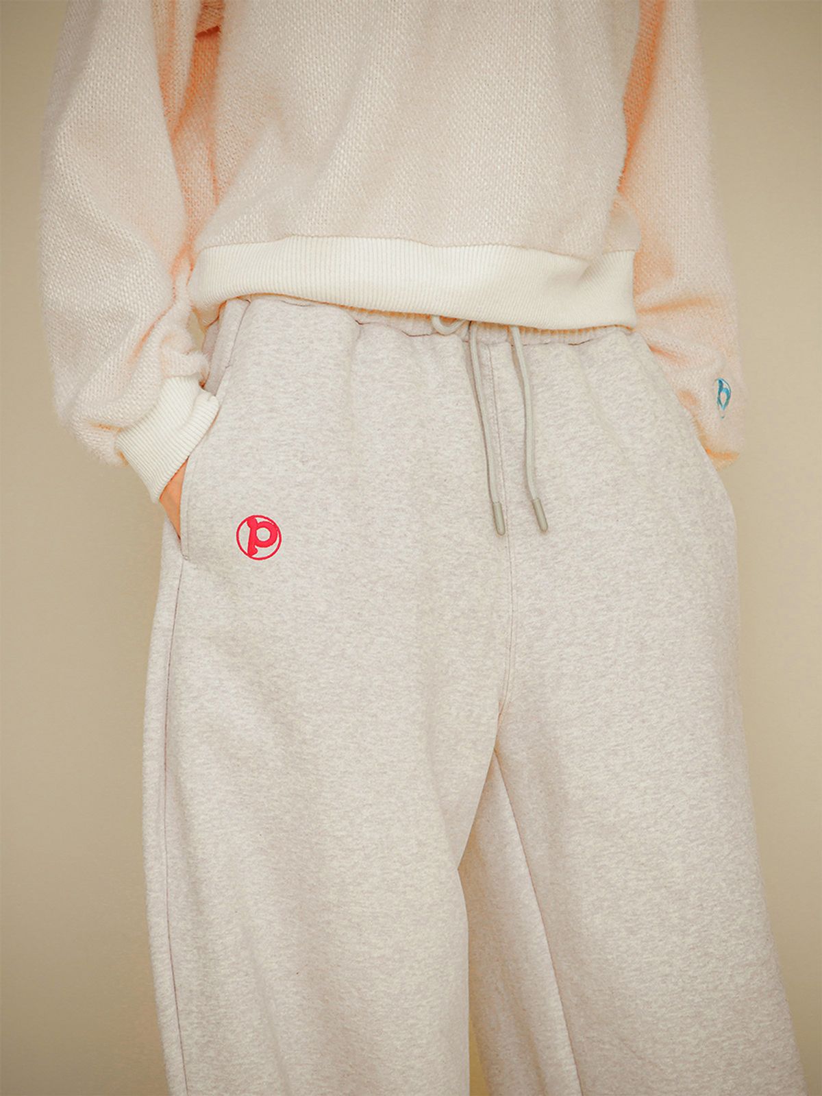 프쉬케(PSUCHE) 2WAY OVERFIT SWEATPANTS_MELANGE CREAM