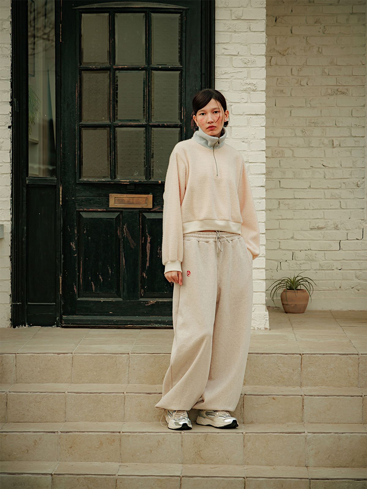 프쉬케(PSUCHE) 2WAY OVERFIT SWEATPANTS_MELANGE CREAM