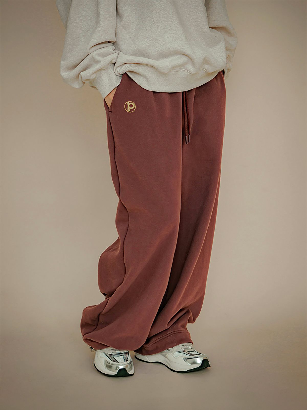 프쉬케(PSUCHE) 2WAY OVERFIT SWEATPANTS_BURGUNDY BROWN