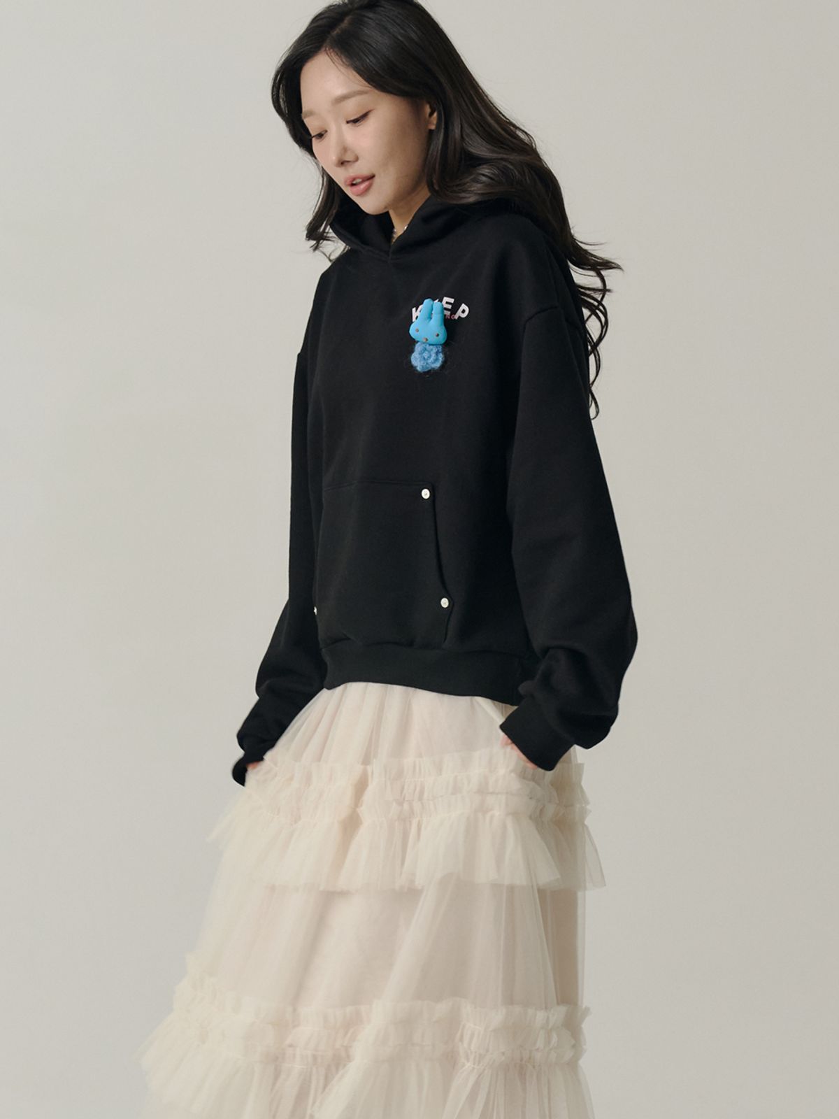 쏘리, 투 머치 러브(SORRY, TOO MUCH LOVE) Keep Pocket Hoodie Sweetshirt_Black