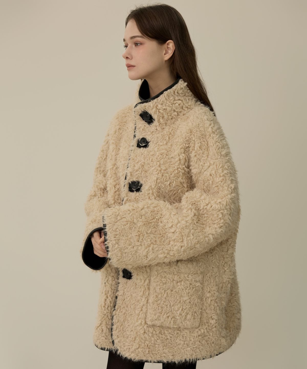 엘리오티(ELLIOTI) Mouton Fur Reversible Half Coat_2Color