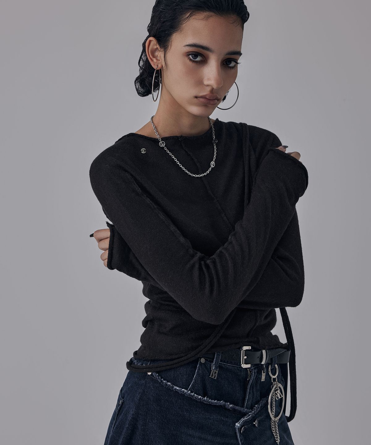 트리밍버드(TREEMINGBIRD) Alpaca String Pin Tuck Knit [ Black ]