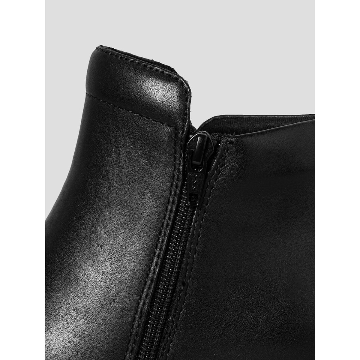 숄(SCHOLL) (WOMEN) 하이힐 가죽 부츠  블랙 (HH49K2T145)