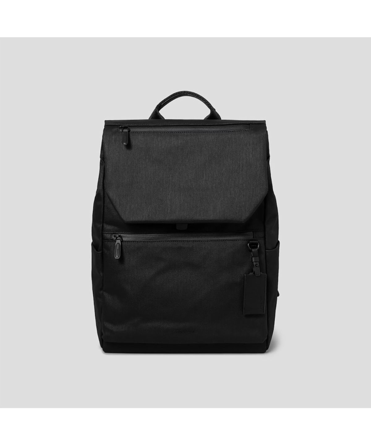 빈폴 액세서리(BEANPOLE ACCESSORY) 디노 미디엄 플랩 백팩 - 블랙