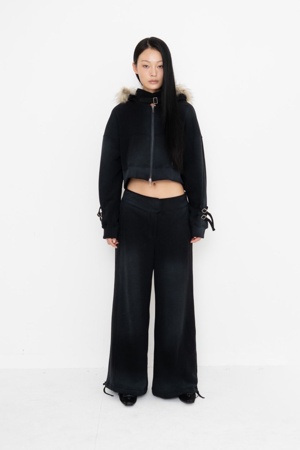 MUSINSA | 2000ARCHIVES LUXURY IS A DREAM HOODIE ZIP UP (BLACK)