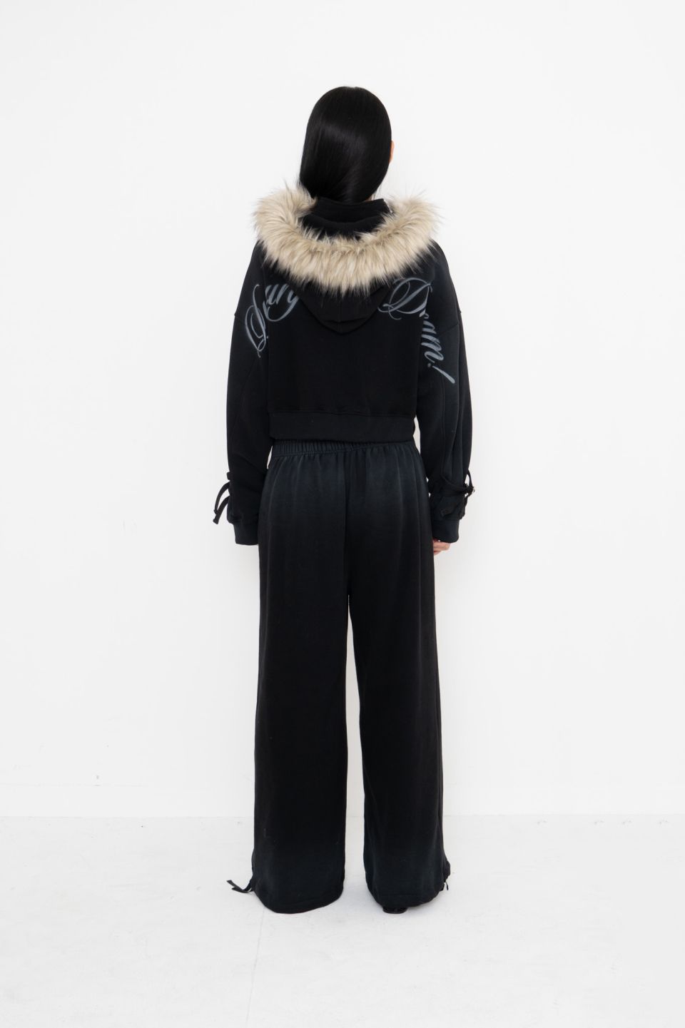 MUSINSA | 2000ARCHIVES LUXURY IS A DREAM HOODIE ZIP UP (BLACK)