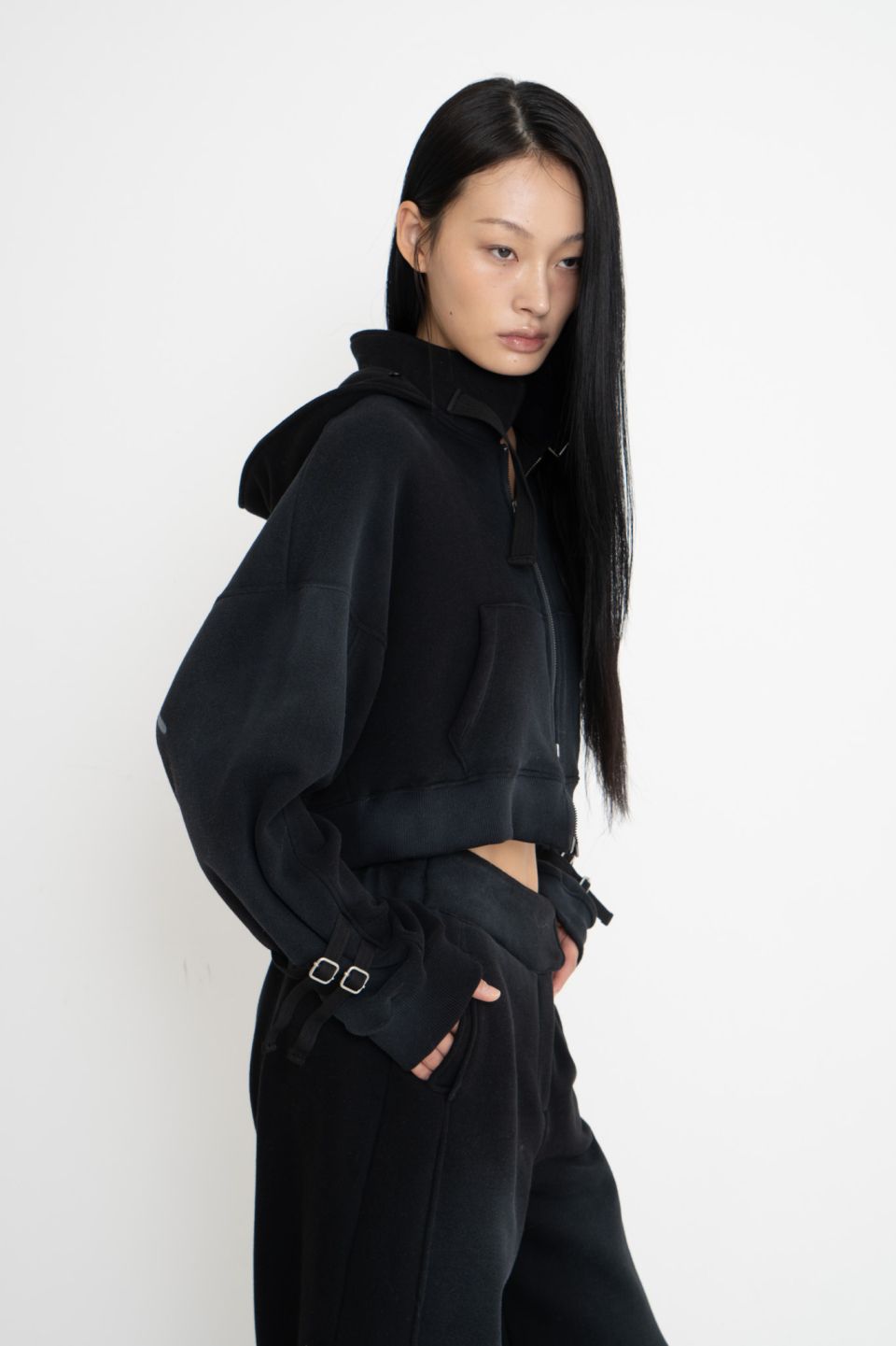 MUSINSA公式 | 2000ARCHIVES LUXURY IS A DREAM HOODIE ZIP UP (BLACK)
