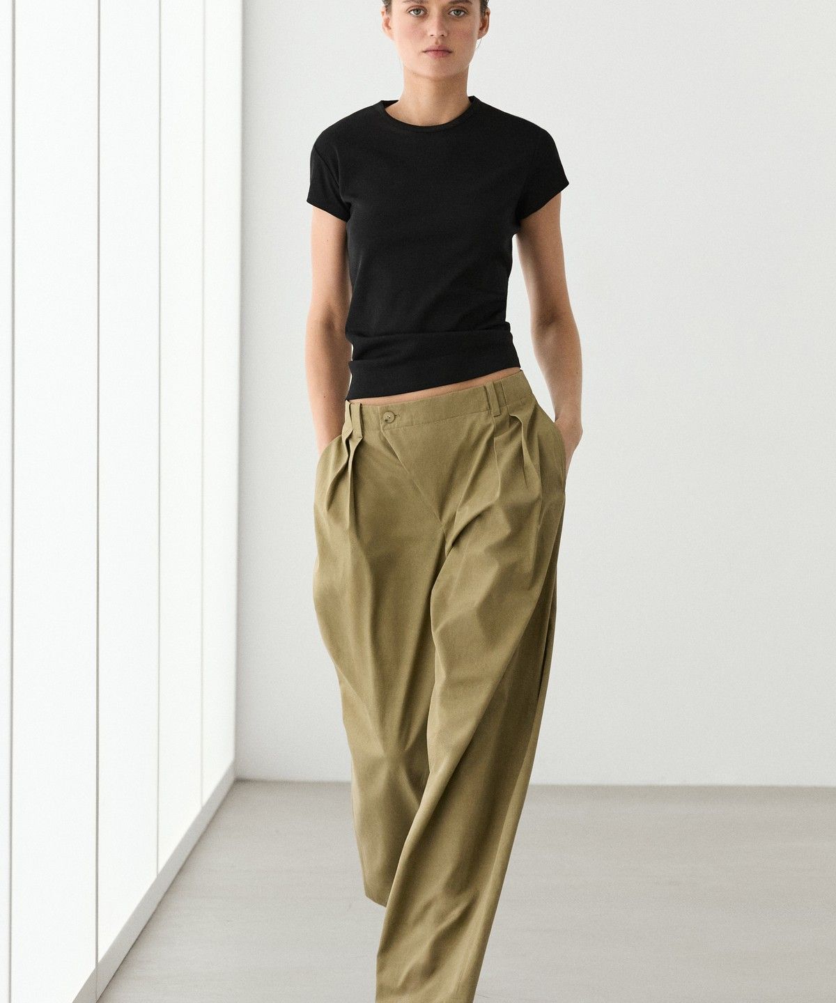 마시모두띠(MASSIMO DUTTI) 100% 머서라이즈드 코튼 반팔 티셔츠