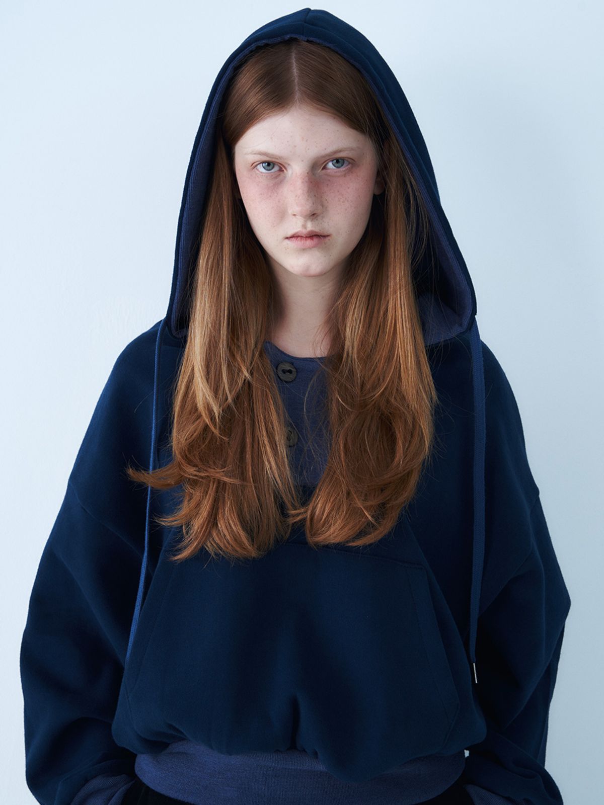 쎄쎄쎄(SETSETSET) DEN THICK HOODIE (BLUE)