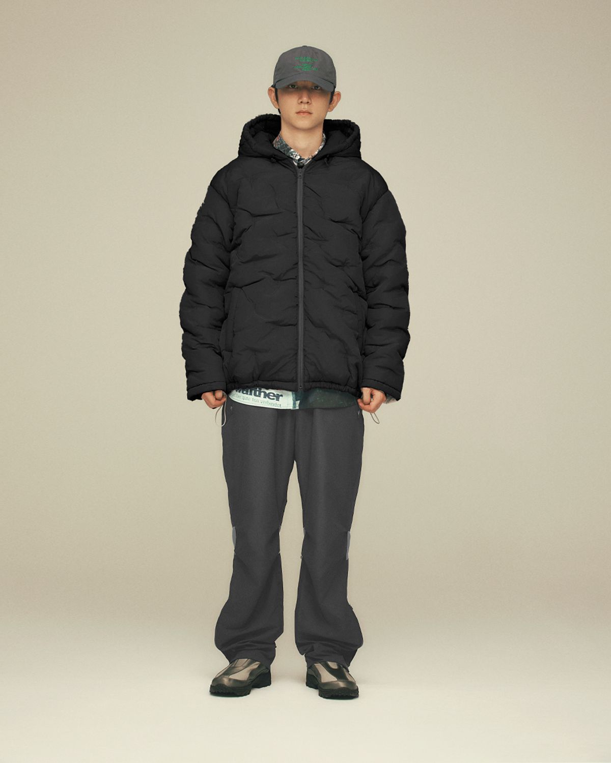 씬(SEEN) TRECKING ZIP TROUSERS (Charcoal)