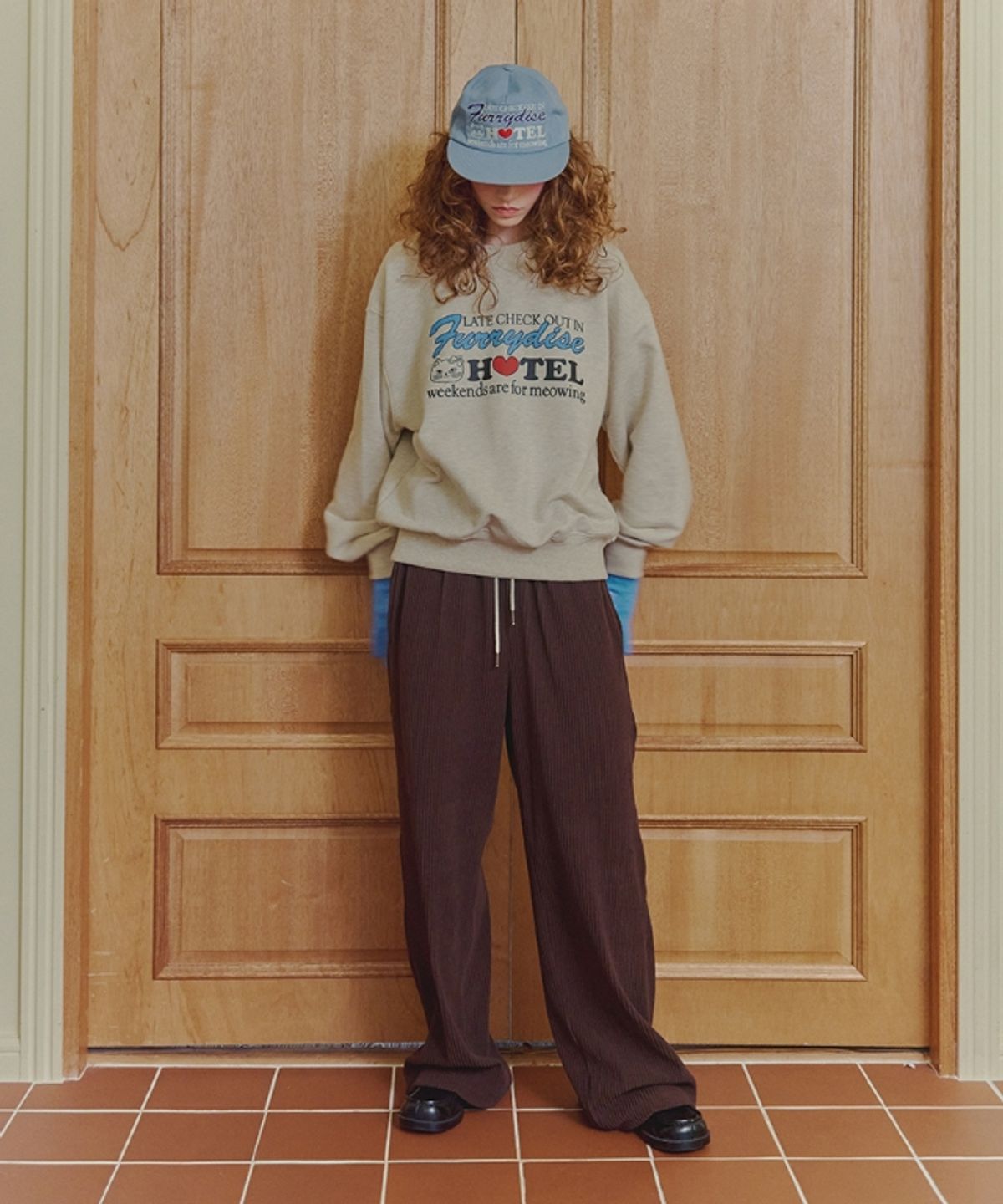 론론(RONRON) STITCH CORDUROY TRACK PANTS BROWN