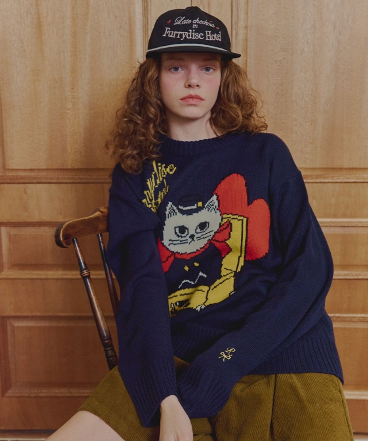 론론(RONRON) LATE CHECK-OUT LETTERING BALL CAP BLACK