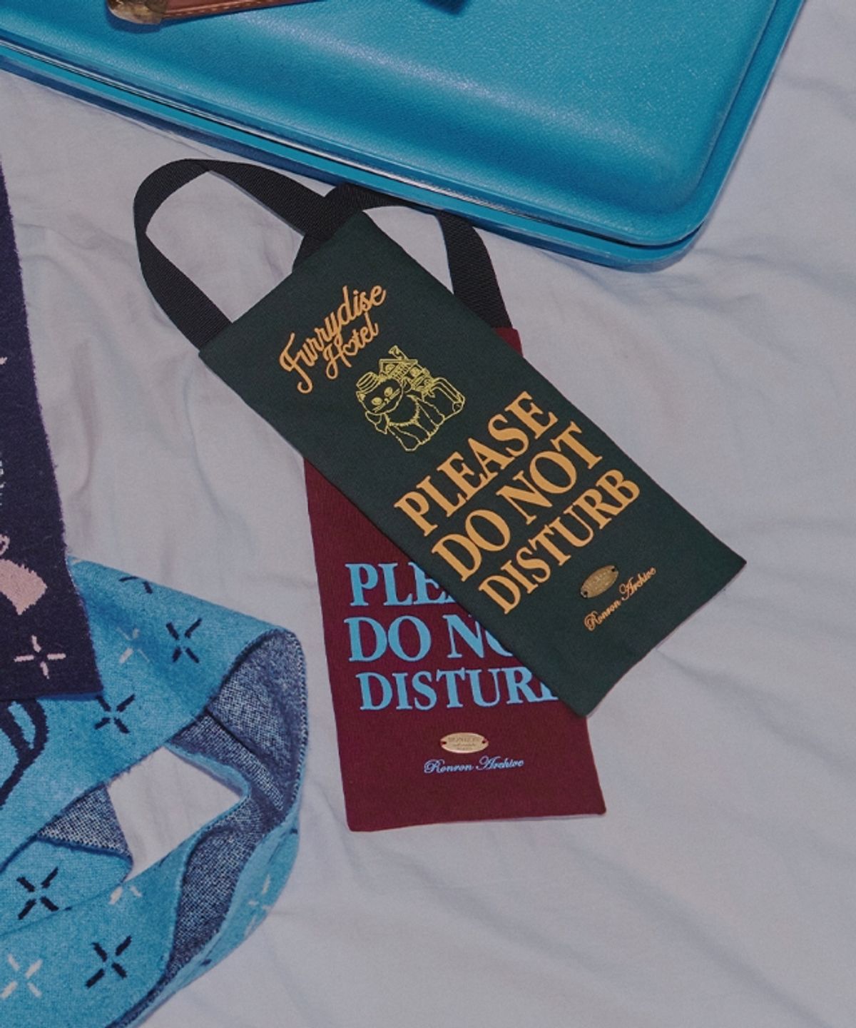론론(RONRON) FURRYDISE POUCH DEEP GREEN