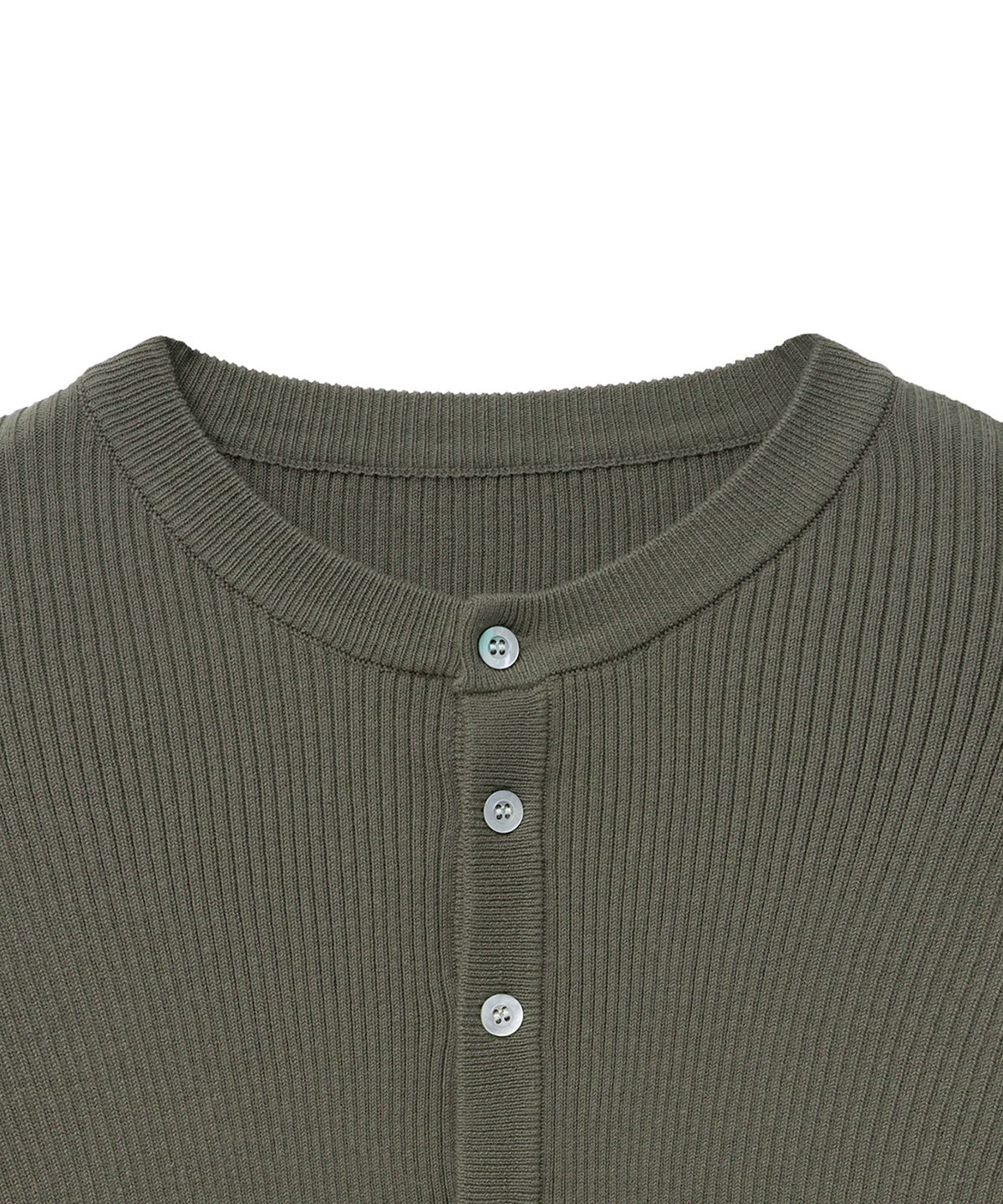 노이어(NOIRER) 코튼 리브드 헨리넥 니트 (그레이시카키)