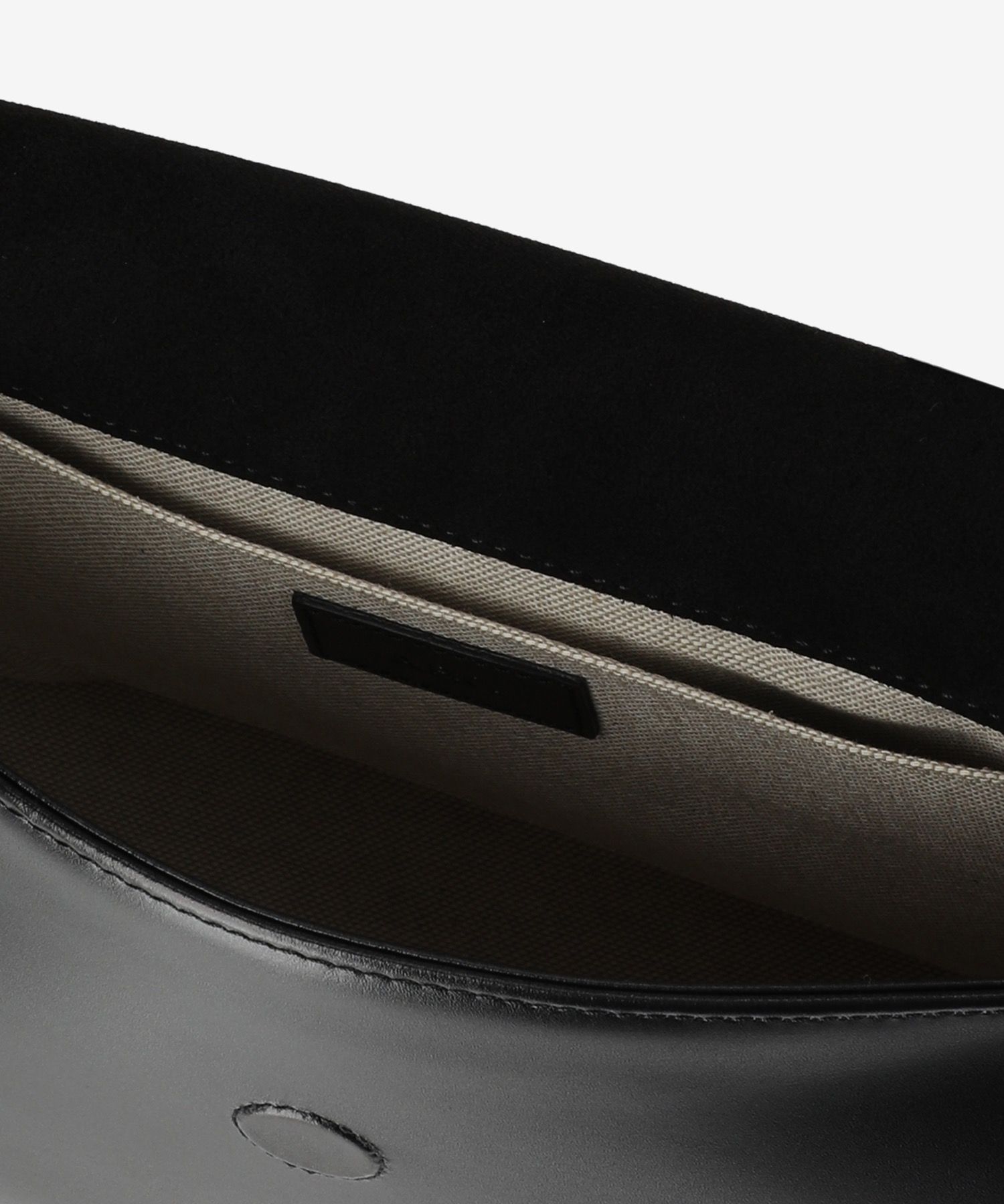 MUSINSA公式 | A.P.C. Virginie Flap Shoulder Bag - Black