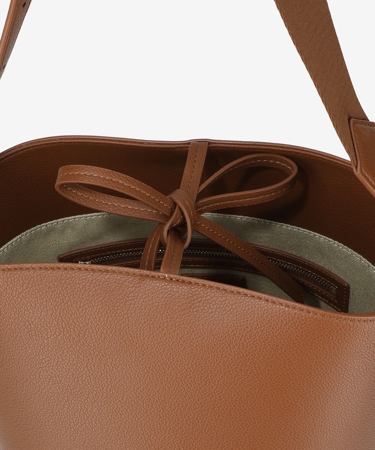 ☆A.P.C.☆ Ana Shoulder Bag Hazelnut PUABOF61888CAD PUABOF61 Buy A.P.C. Ana Bag 'Hazelnut' - PUABO F61888 CAD | GOAT