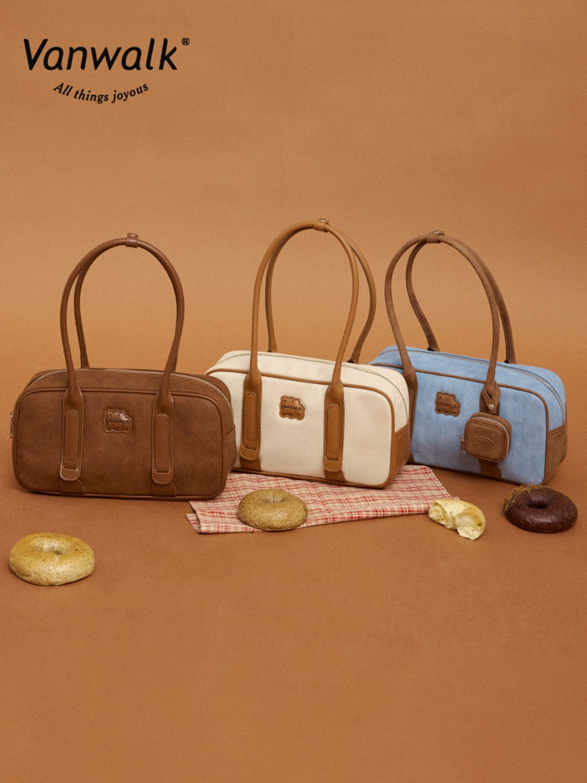 반워크(VANWALK) 에나멜 토트백[아이보리]