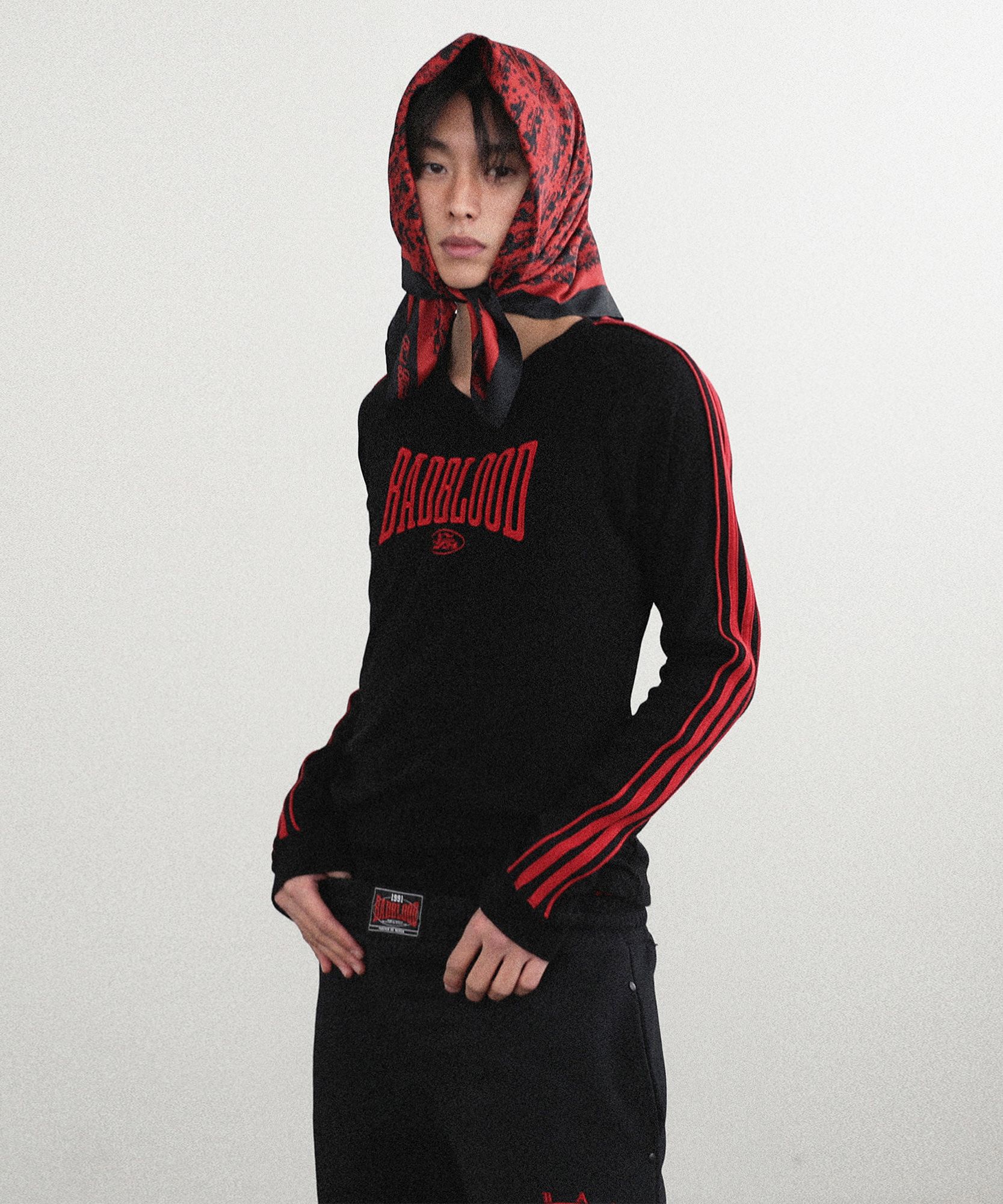 ★韓国人気★BADBLOOD★MYSTIC TRACK ZIP-UP MUSINSA | BADBLOOD Mystic Capsule V-Neck Long Sleeve - Black