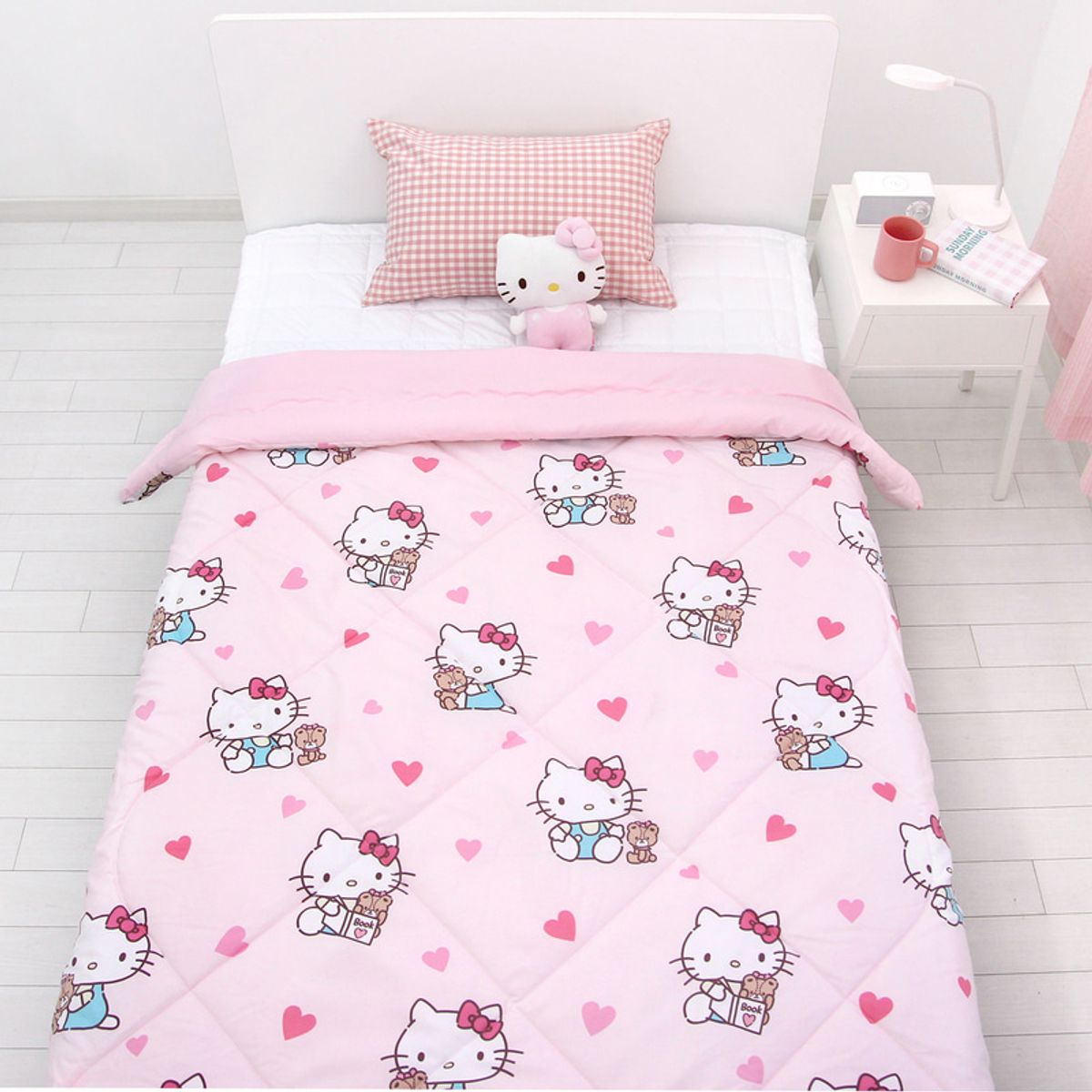 나라홈데코(NARAHOMEDECO) 산리오 헬로키티 간절기차렵이불 하트업