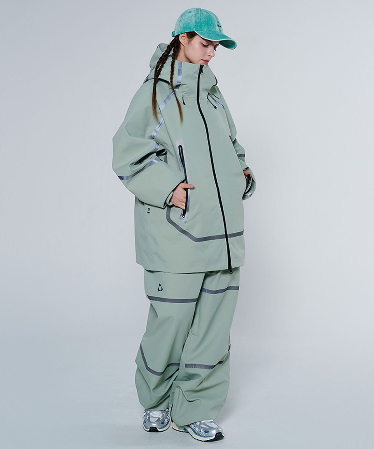 돌아우터웨어(DOLL OUTERWEAR) [DOLL X DUMDIDUM] 2425 베가 자켓&팬츠 보드복 세트 MINT 남녀공용