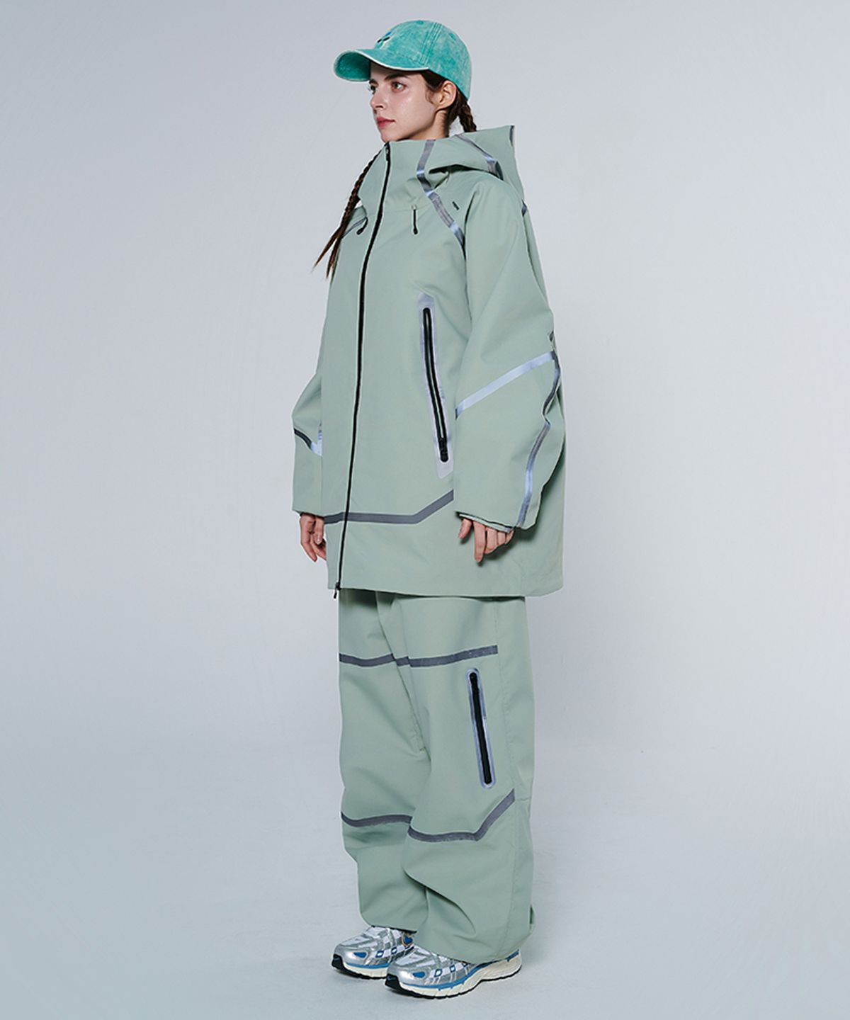 돌아우터웨어(DOLL OUTERWEAR) [DOLL X DUMDIDUM] 2425 베가 자켓&팬츠 보드복 세트 MINT 남녀공용