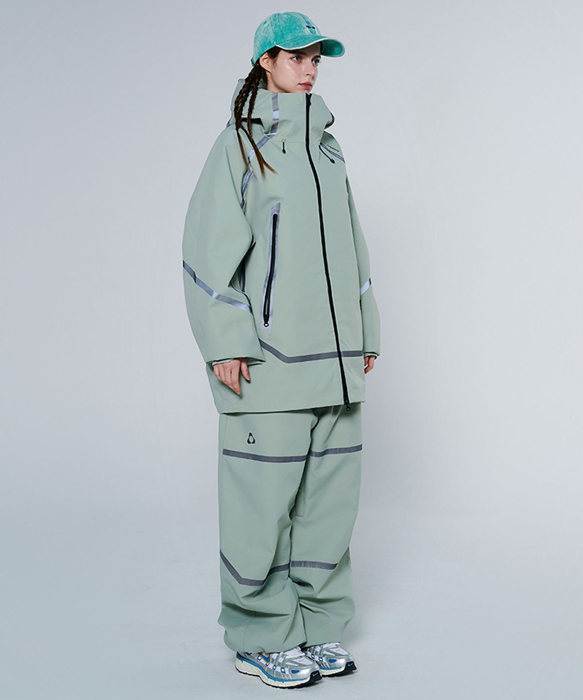 돌아우터웨어(DOLL OUTERWEAR) [DOLL X DUMDIDUM] 2425 베가 자켓&팬츠 보드복 세트 MINT 남녀공용
