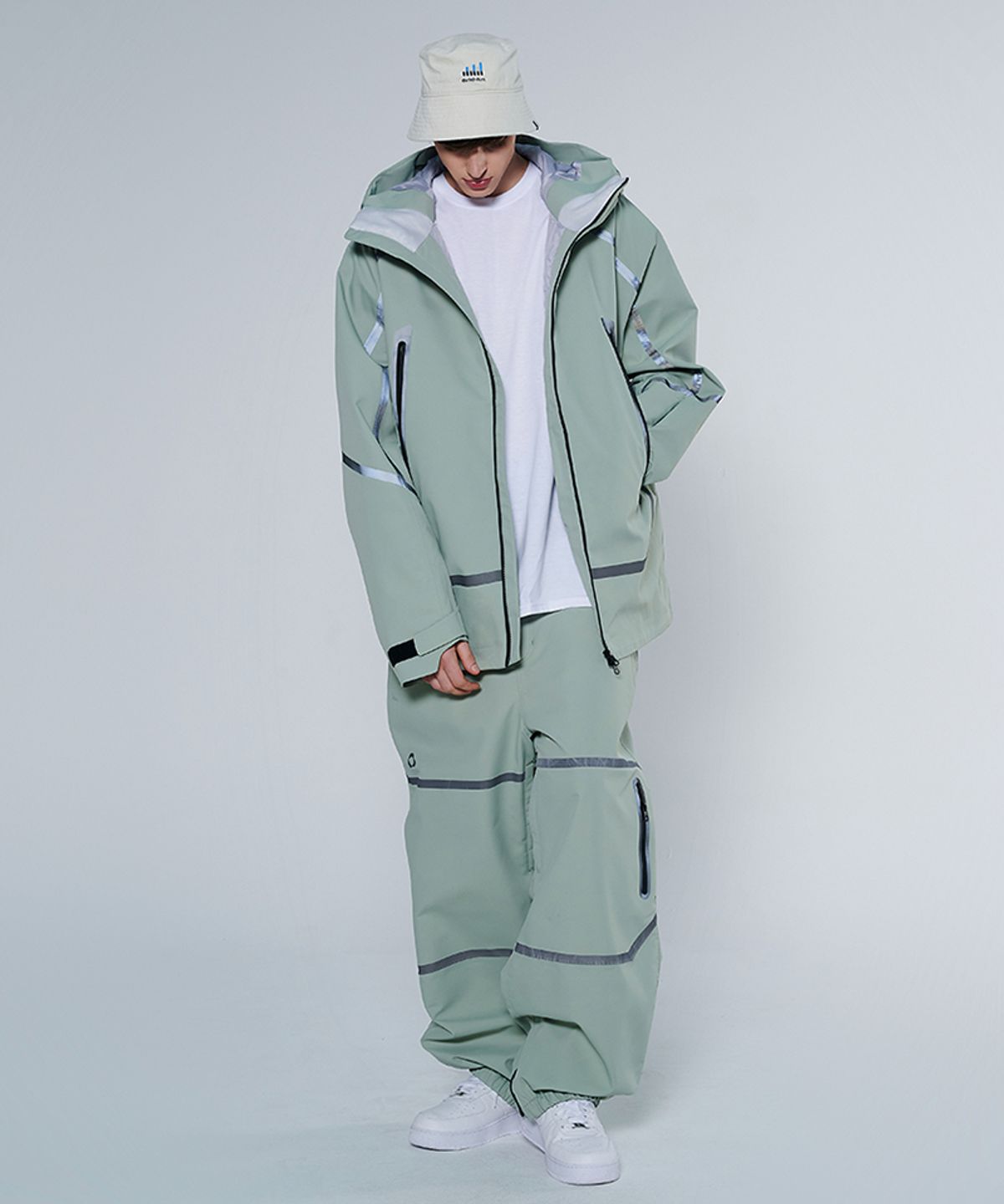 돌아우터웨어(DOLL OUTERWEAR) [DOLL X DUMDIDUM] 2425 베가 자켓&팬츠 보드복 세트 MINT 남녀공용
