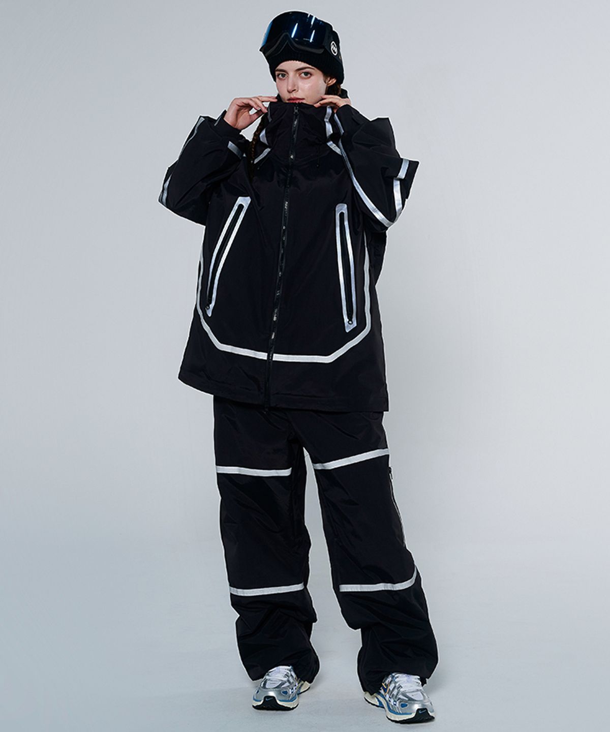 돌아우터웨어(DOLL OUTERWEAR) [DOLL X DUMDIDUM] 2425 베가 자켓&팬츠 보드복 세트 BLACK 남녀공용
