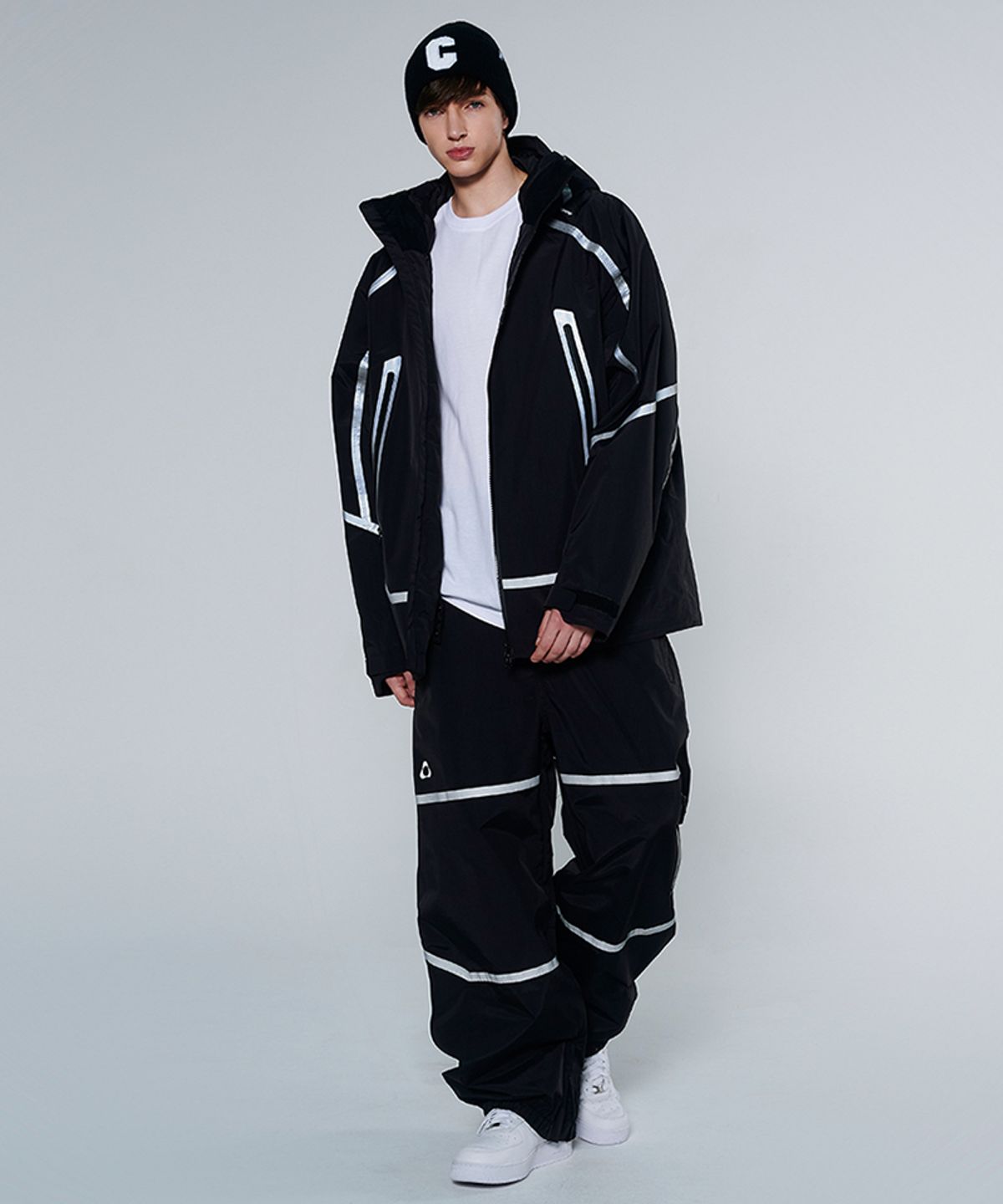돌아우터웨어(DOLL OUTERWEAR) [DOLL X DUMDIDUM] 2425 베가 자켓&팬츠 보드복 세트 BLACK 남녀공용