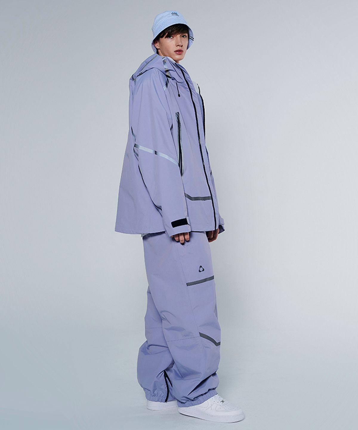 돌아우터웨어(DOLL OUTERWEAR) [DOLL X DUMDIDUM] 2425 베가 자켓&팬츠 보드복 세트 LIGHT PURPLE 남녀공용
