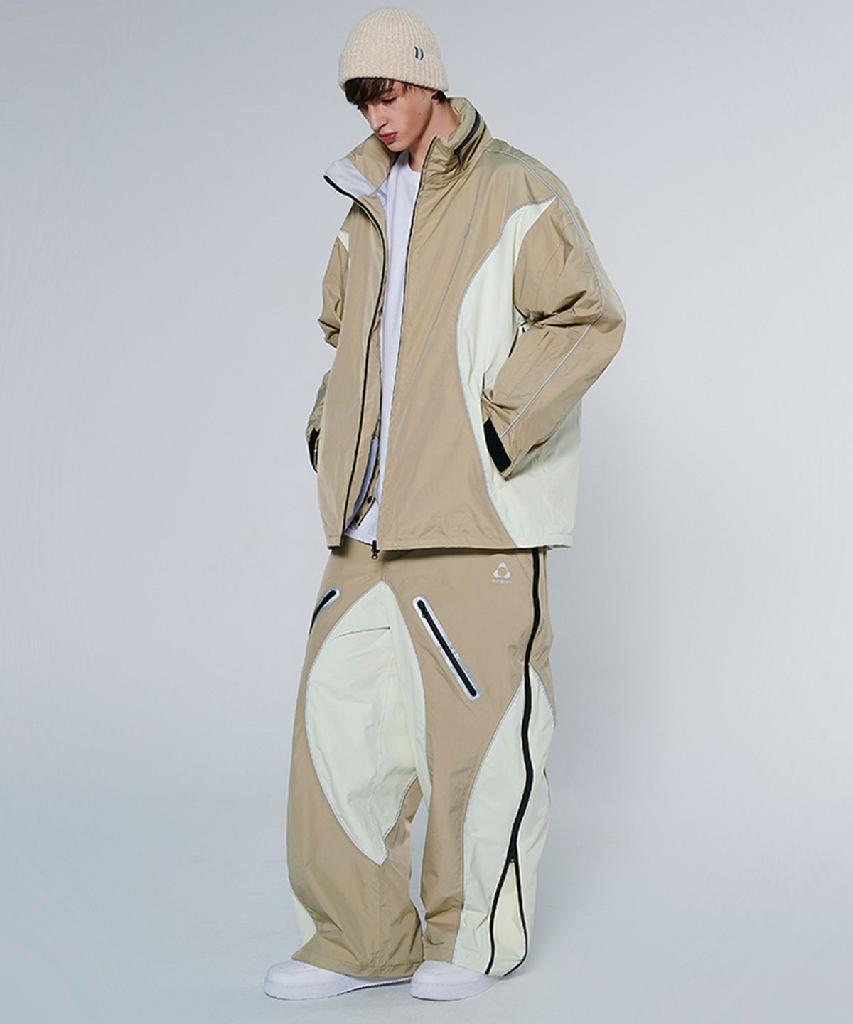 돌아우터웨어(DOLL OUTERWEAR) [DOLL X DUMDIDUM] 2425 페이드 자켓&팬츠 보드복 세트 BEIGE IVORY 남녀공용