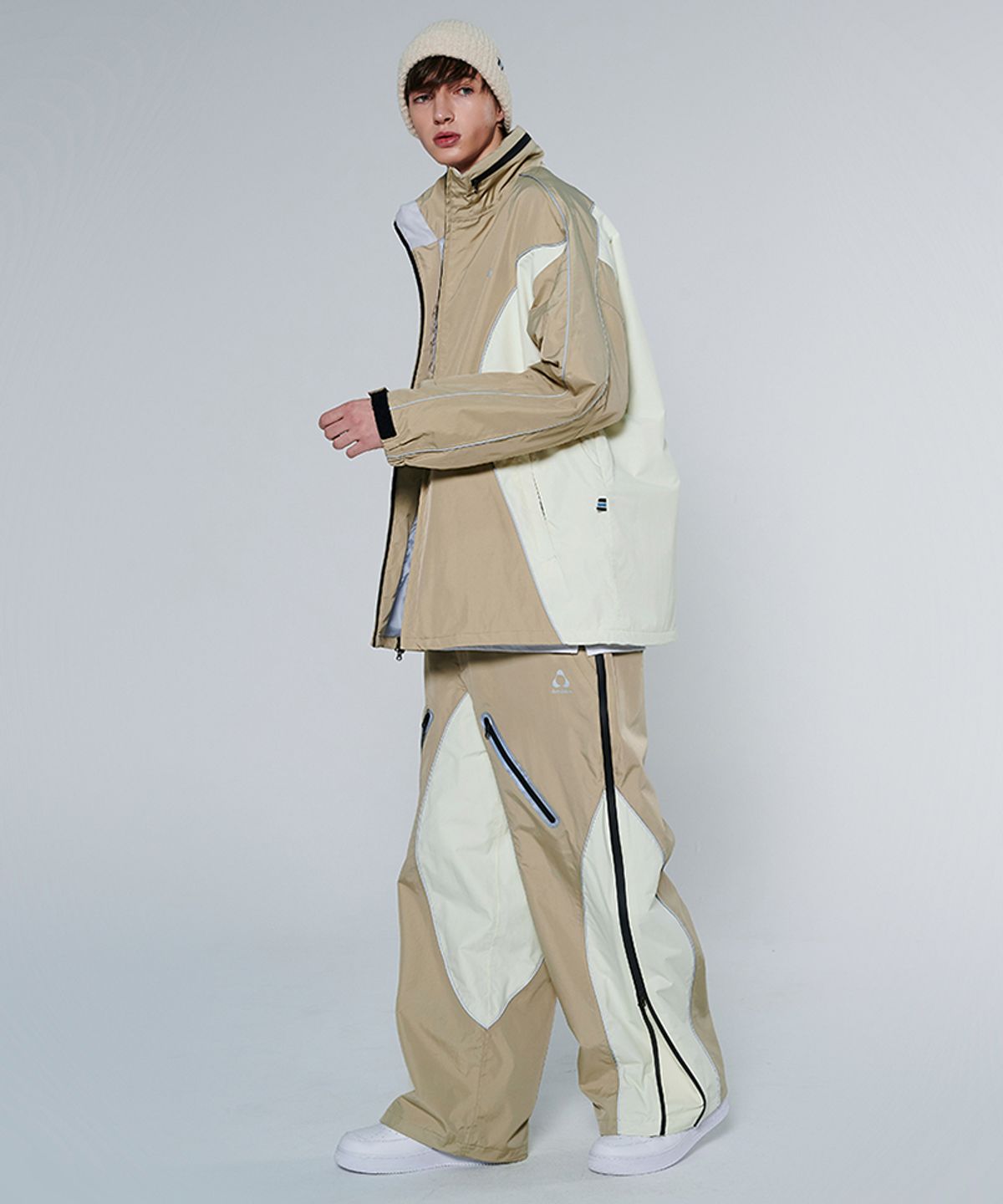 돌아우터웨어(DOLL OUTERWEAR) [DOLL X DUMDIDUM] 2425 페이드 자켓&팬츠 보드복 세트 BEIGE IVORY 남녀공용