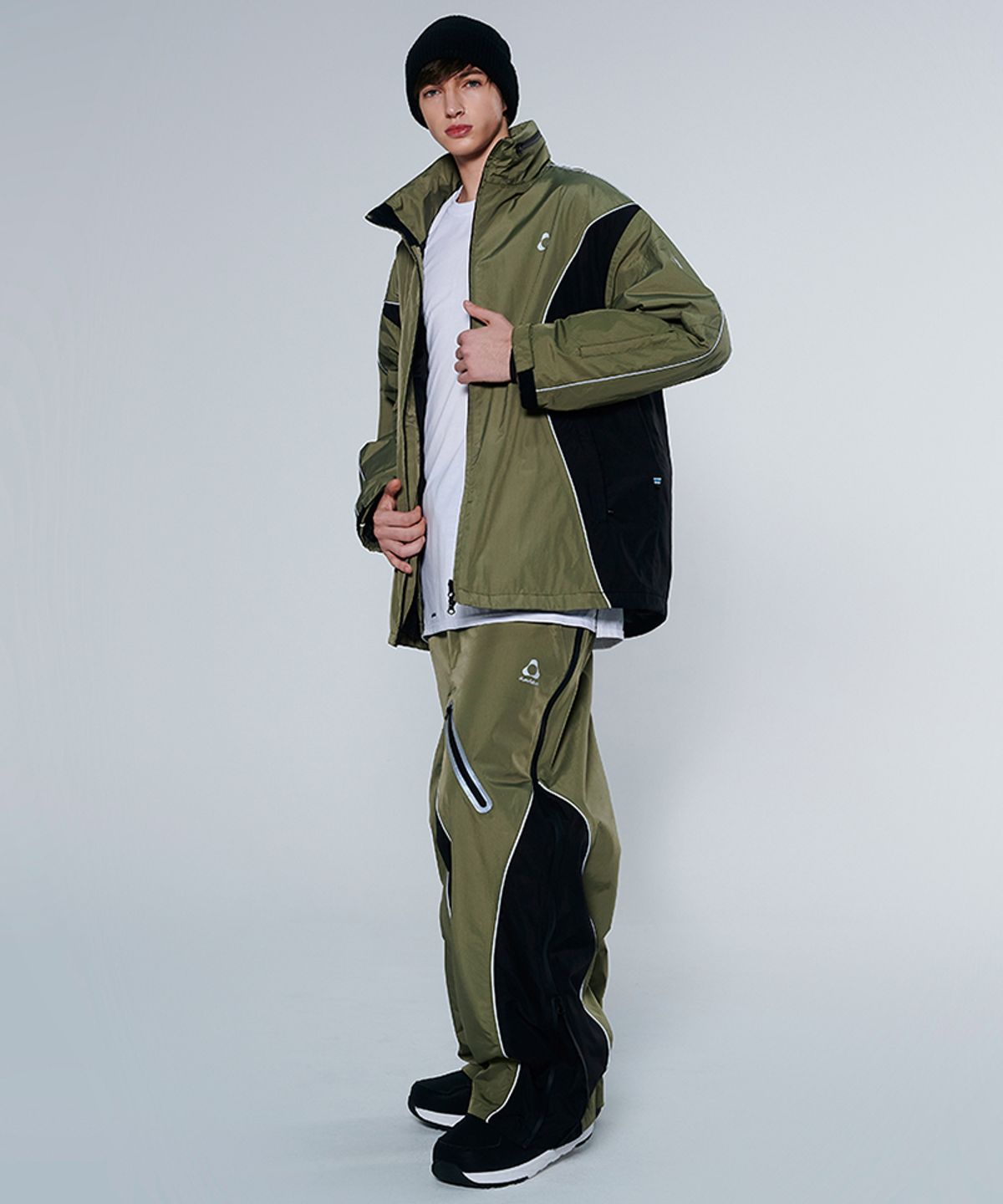 돌아우터웨어(DOLL OUTERWEAR) [DOLL X DUMDIDUM] 2425 페이드 자켓&팬츠 보드복 세트 KHAKI BLACK 남녀공용