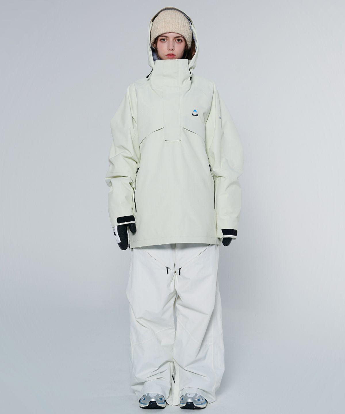 돌아우터웨어(DOLL OUTERWEAR) [DOLL X DUMDIDUM] 2425 스피카 보드복 아노락 자켓 IVORY 남녀공용