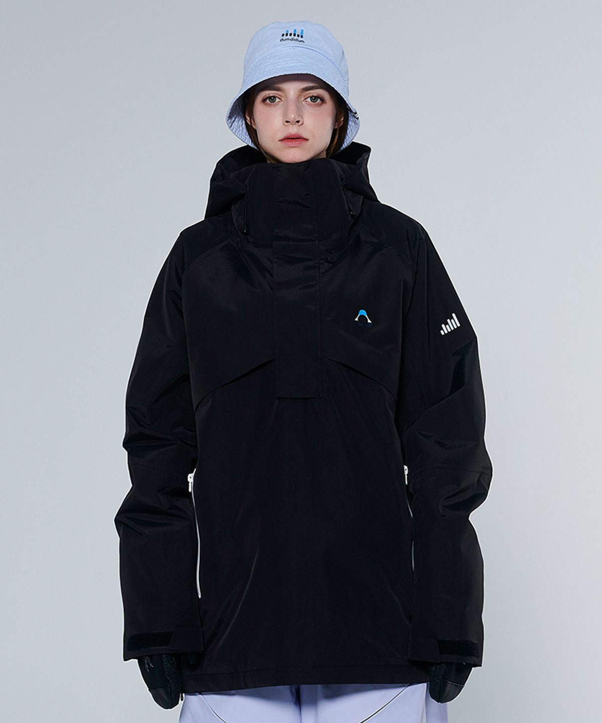 돌아우터웨어(DOLL OUTERWEAR) [DOLL X DUMDIDUM] 2425 스피카 보드복 아노락 자켓 BLACK 남녀공용