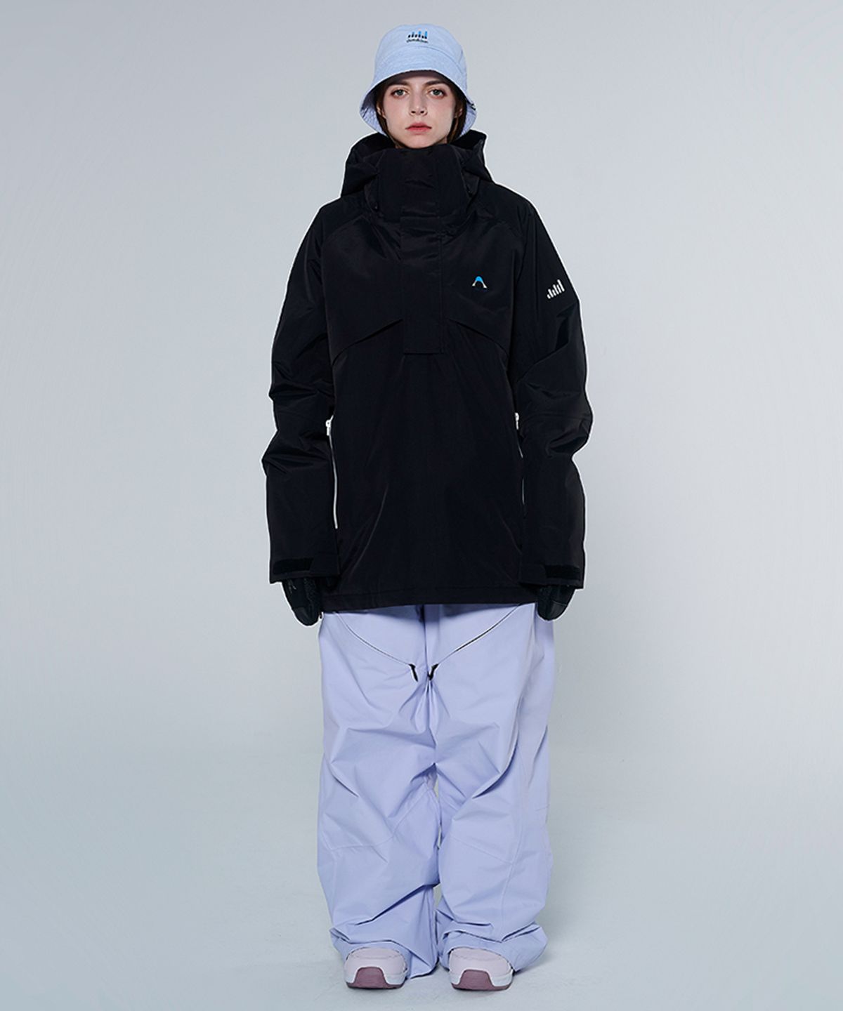 돌아우터웨어(DOLL OUTERWEAR) [DOLL X DUMDIDUM] 2425 스피카 보드복 아노락 자켓 BLACK 남녀공용