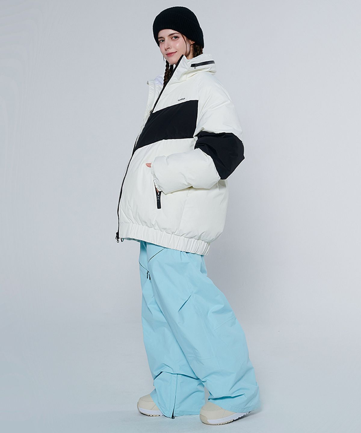 돌아우터웨어(DOLL OUTERWEAR) [DOLL X DUMDIDUM] 2425 스피카 보드복 팬츠 SKY BLUE 남녀공용