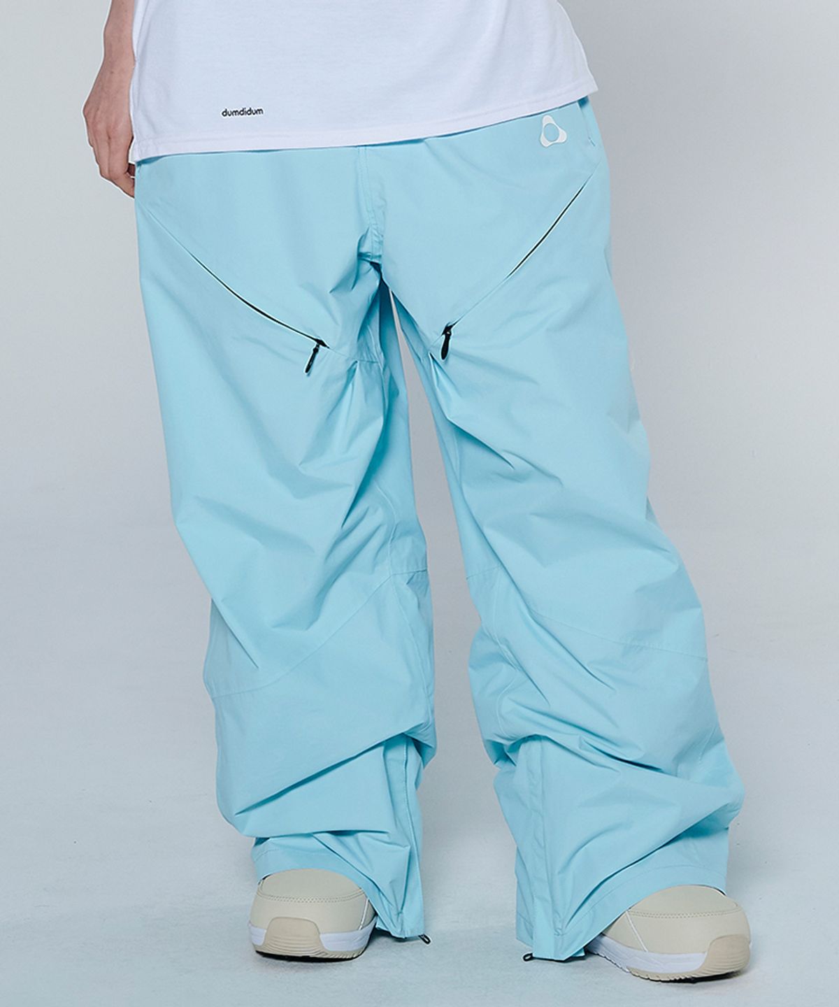 돌아우터웨어(DOLL OUTERWEAR) [DOLL X DUMDIDUM] 2425 스피카 보드복 팬츠 SKY BLUE 남녀공용