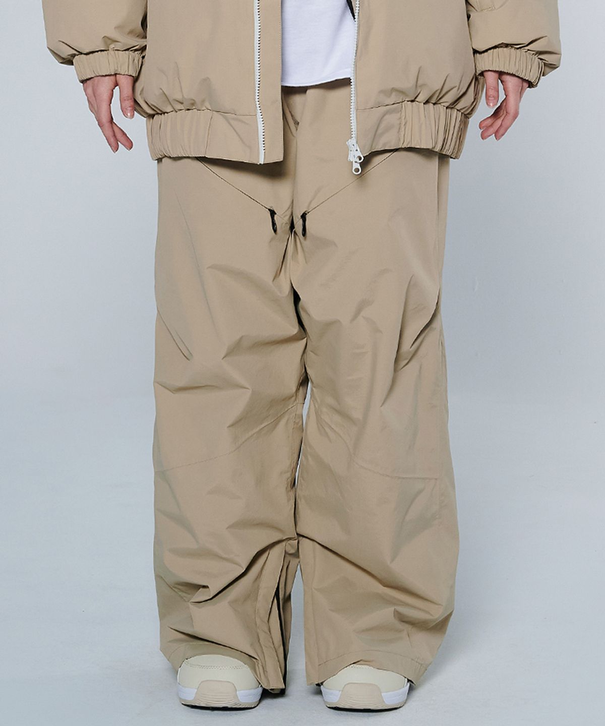 돌아우터웨어(DOLL OUTERWEAR) [DOLL X DUMDIDUM] 2425 스피카 보드복 팬츠 BEIGE 남녀공용