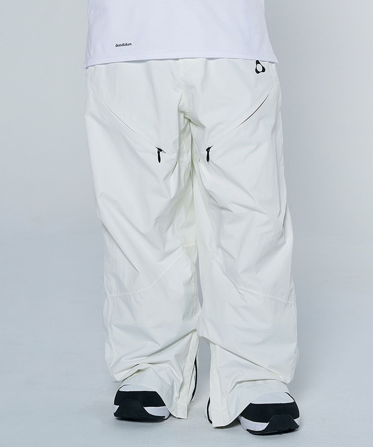 돌아우터웨어(DOLL OUTERWEAR) [DOLL X DUMDIDUM] 2425 스피카 보드복 팬츠 WHITE 남녀공용