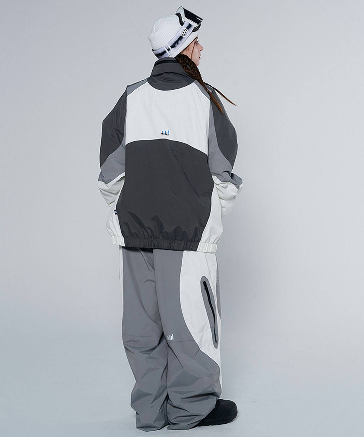 돌아우터웨어(DOLL OUTERWEAR) [DOLL X DUMDIDUM] 2425 알타 자켓&팬츠 보드복 세트 GRAY 남녀공용