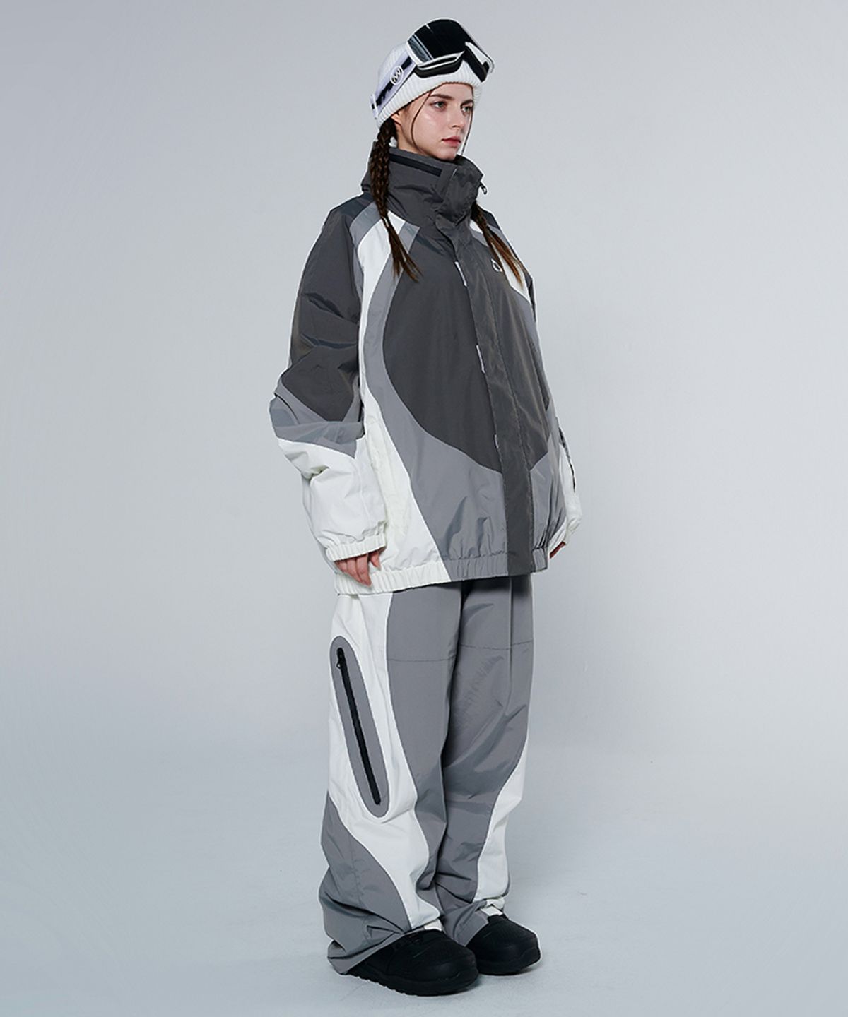 돌아우터웨어(DOLL OUTERWEAR) [DOLL X DUMDIDUM] 2425 알타 자켓&팬츠 보드복 세트 GRAY 남녀공용
