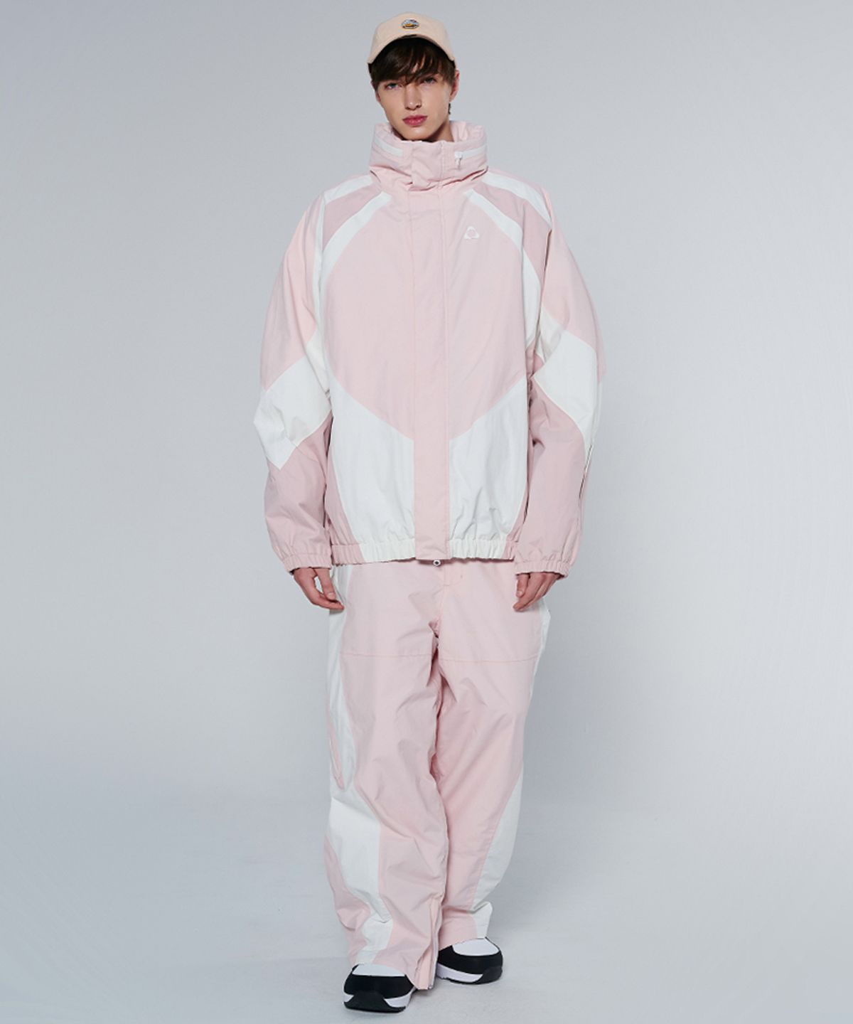 돌아우터웨어(DOLL OUTERWEAR) [DOLL X DUMDIDUM] 2425 알타 자켓&팬츠 보드복 세트 PINK 남녀공용