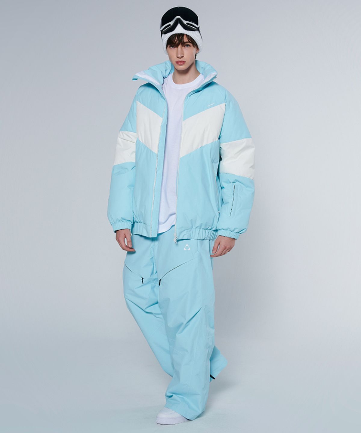 돌아우터웨어(DOLL OUTERWEAR) [DOLL X DUMDIDUM] 2425 베라 보드복 패딩 자켓 SKY BLUE 남녀공용