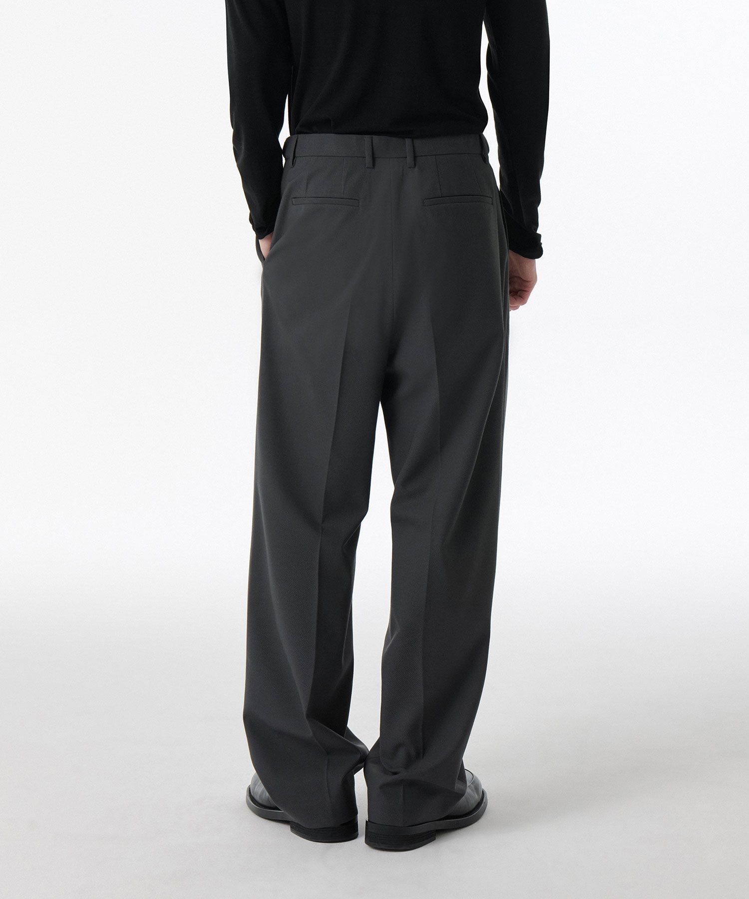 MUSINSA | MUSINSA STANDARD Whipcode One Tuck Wide Hidden