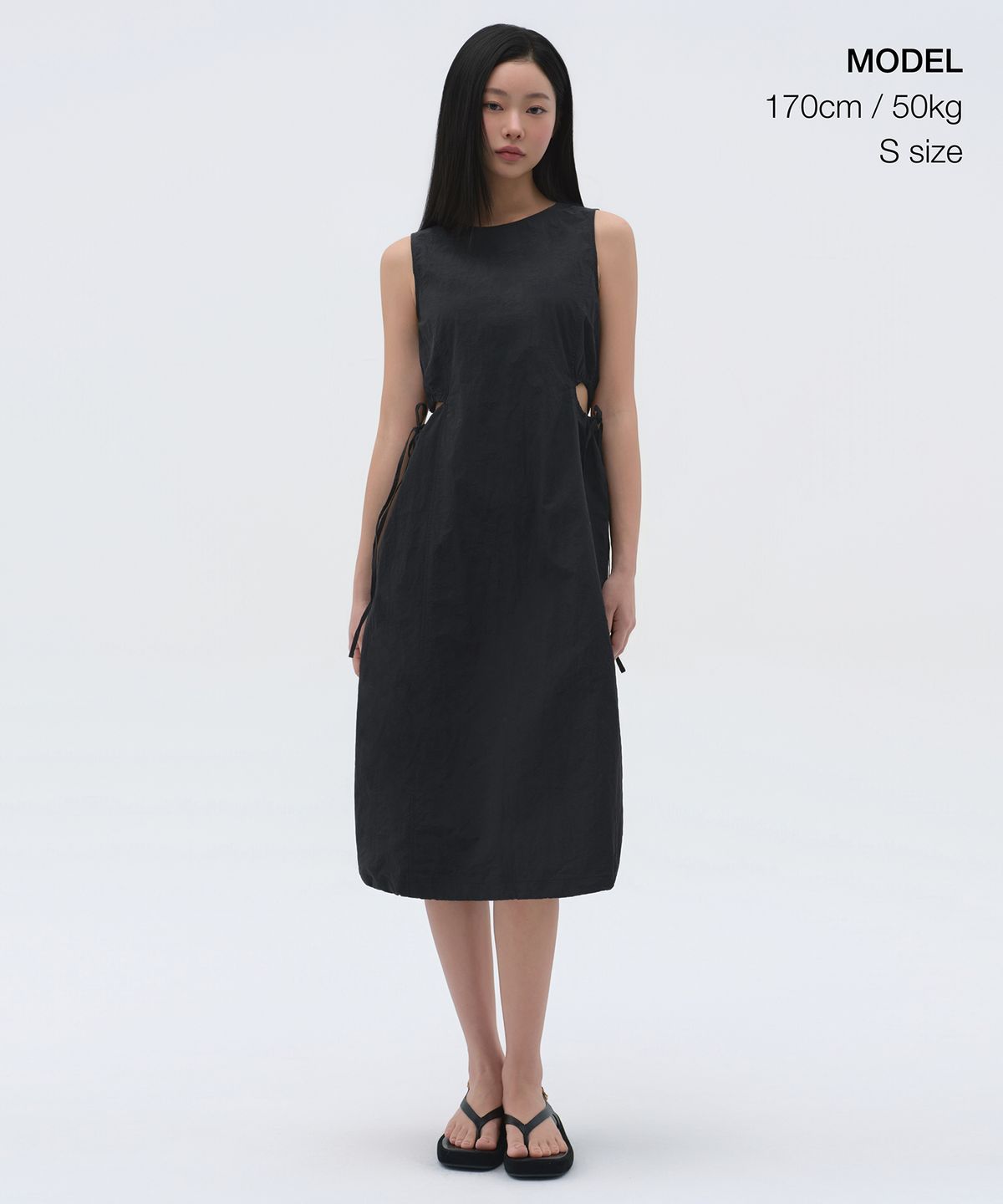 무신사 스탠다드 우먼(MUSINSA STANDARD WOMAN) 우먼즈 나일론 컷아웃 롱 드레스 [블랙]