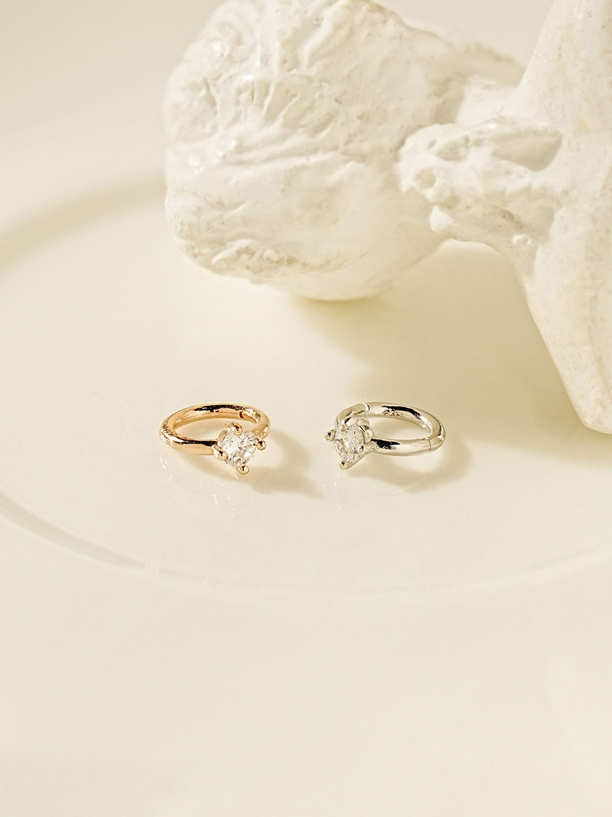미니멀피어싱(MINIMALPIERCING) 14K 포인트 큐빅 세그먼트 링 피어싱 귀걸이