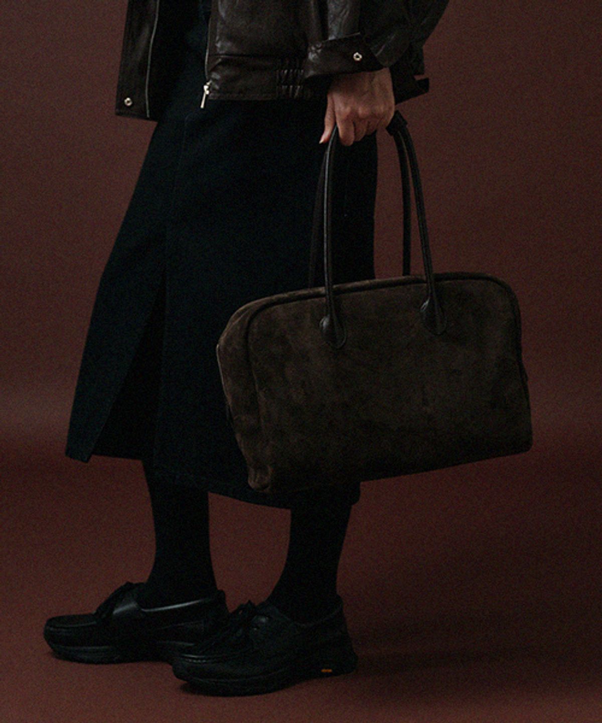 드메이커(DEMAKER) Vetiver suede bag-deep brown