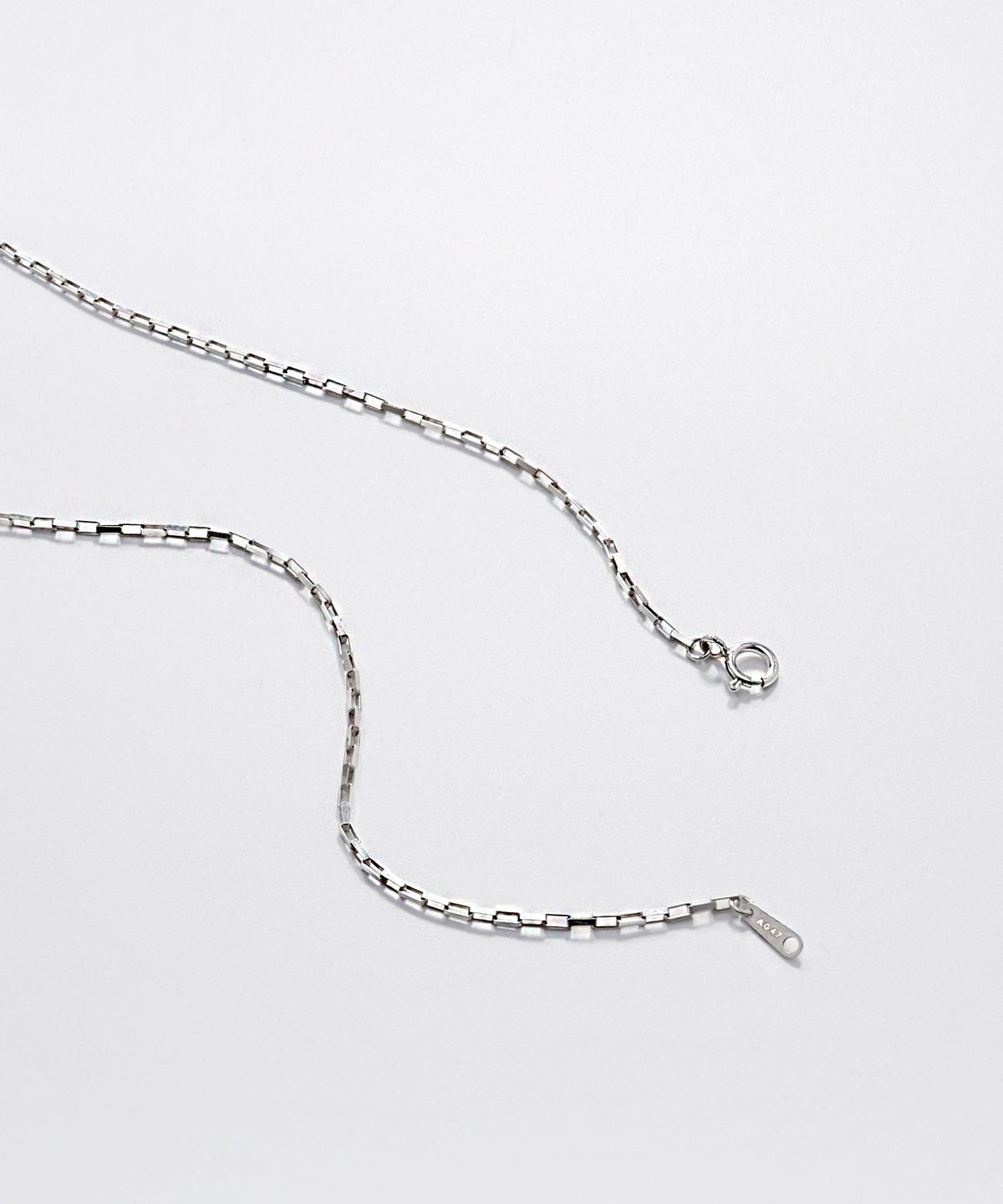 에이지47(AG47) N.è-N-19 Square Chain Necklace