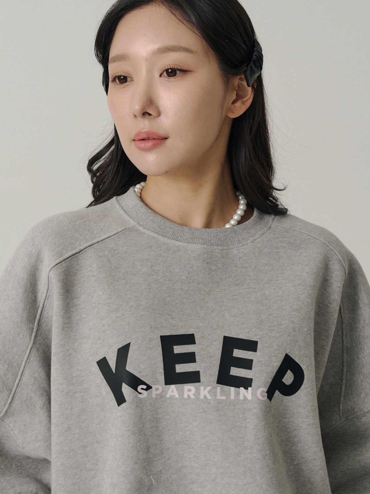 쏘리, 투 머치 러브(SORRY, TOO MUCH LOVE) Keep Sparkling Sweatshirt_Gray